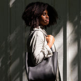 Simple Tote in Black